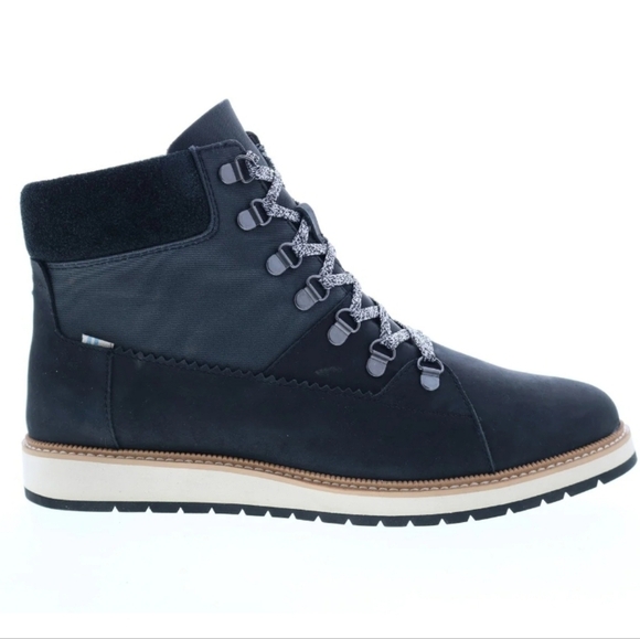 Toms Shoes - Womens Toms Mesa Black Leather Lace-Up Boots Size 6.5.
